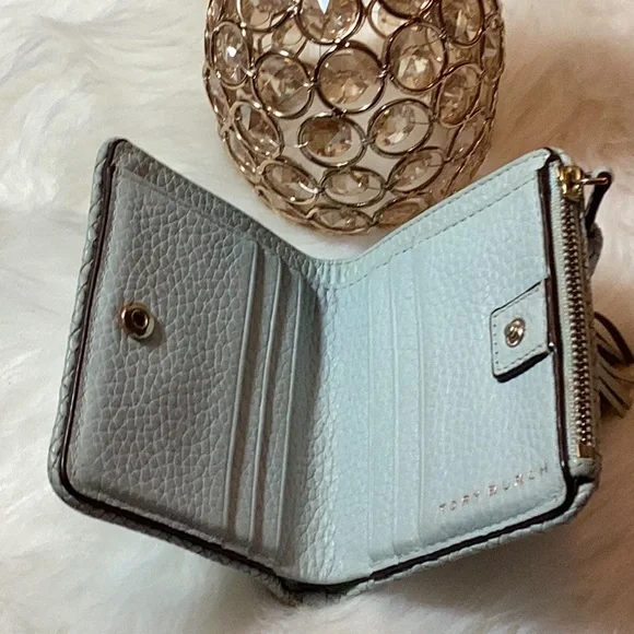Tory Burch Taylor Sky Blue Leather Wallet - Picture 3 of 3